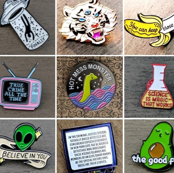 🍌 Keep Those Dick Pics Banana Enamel Pin 🍆 - Picture 5 of 7